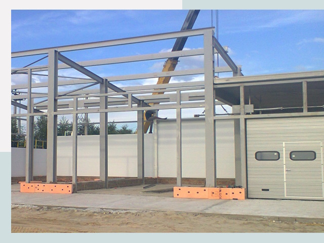 Строительство автосервисов от СтальСтрой-Лнд по цене 615 руб.